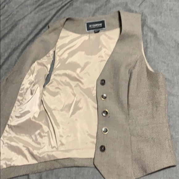 Le chateau women’s vest - Picture 5 of 5